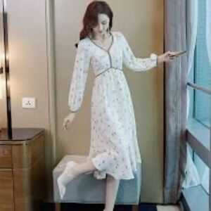 DESIGN IN KOREA Elegant Cream Dress with Brown Accents M NWOT